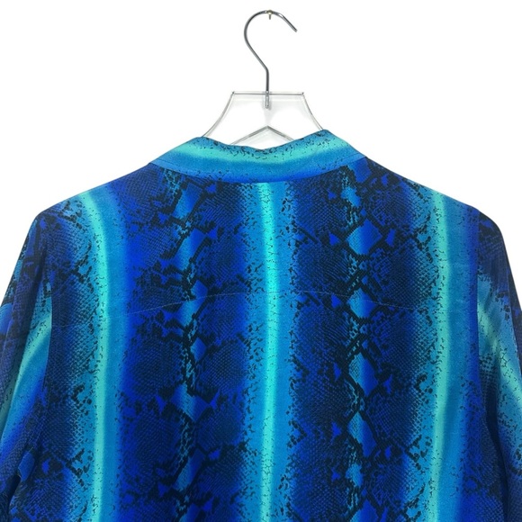 Equipment Femme Silk Button Down Shirt Blue Snake Print Blouse Size Medium - Picture 3 of 14